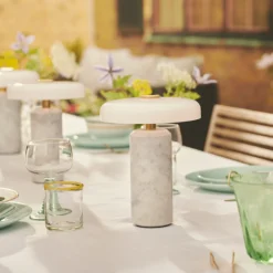 Design by Us Oppladbare Bordlamper<Trip oppladbar bordlampe - marmor/ skjerm