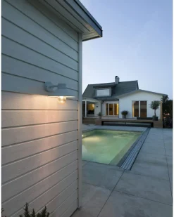 Konstsmide Utelamper - Klassiske Vegglamper<Vega vegglampe utendørs IP54 -