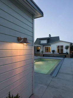 Konstsmide Utelamper - Klassiske Vegglamper<Vega vegglampe utendørs IP54 -