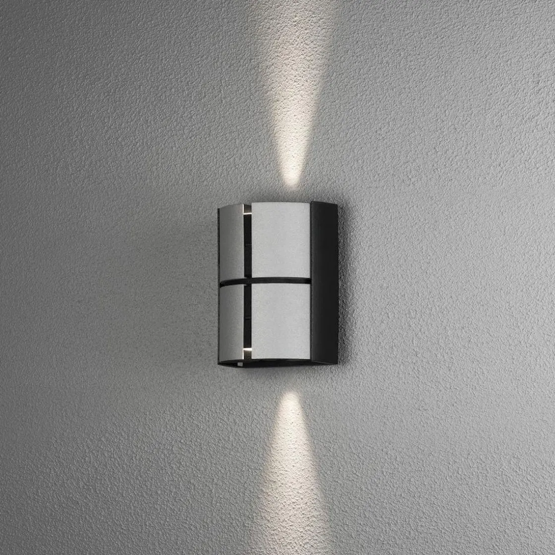 Konstsmide Utelamper Med Opp/Ned Lys<Vidar vegglampe utendørs opp/ned 2x5W - Svart/Sølv