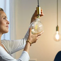 WiZ Led-Smartlyspærer|Led-Pærer Smart E27 Sokkel<E27 Lyspære filament G200 6,5W Wifi - Justerbar fargetemperatur 2700-6500 Kelvin